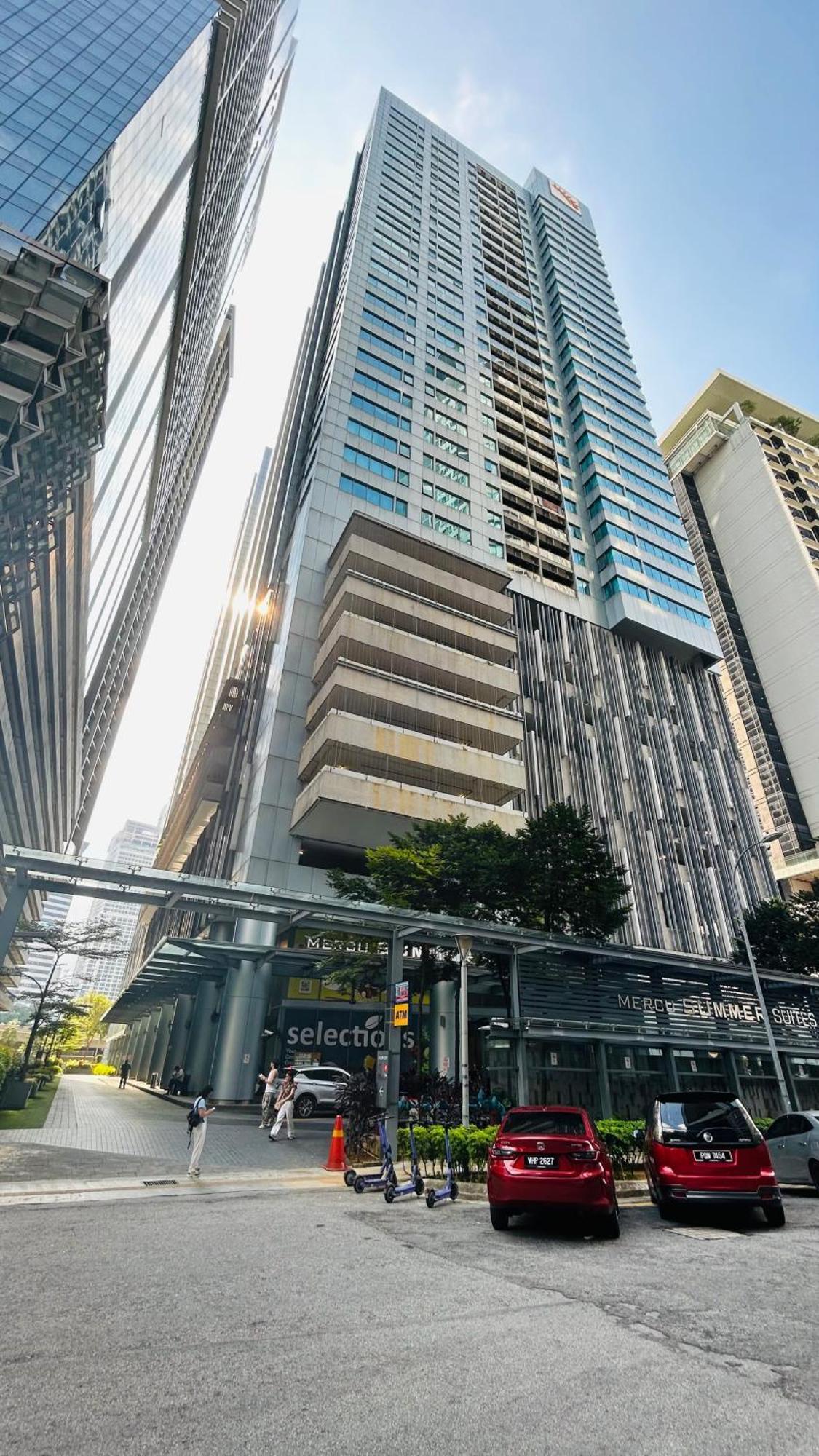 Summer Suites Klcc By Impexia Куала-Лумпур Экстерьер фото