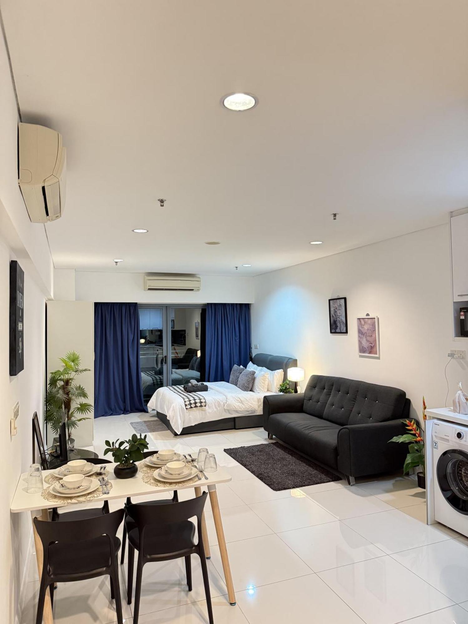 Summer Suites Klcc By Impexia Куала-Лумпур Экстерьер фото